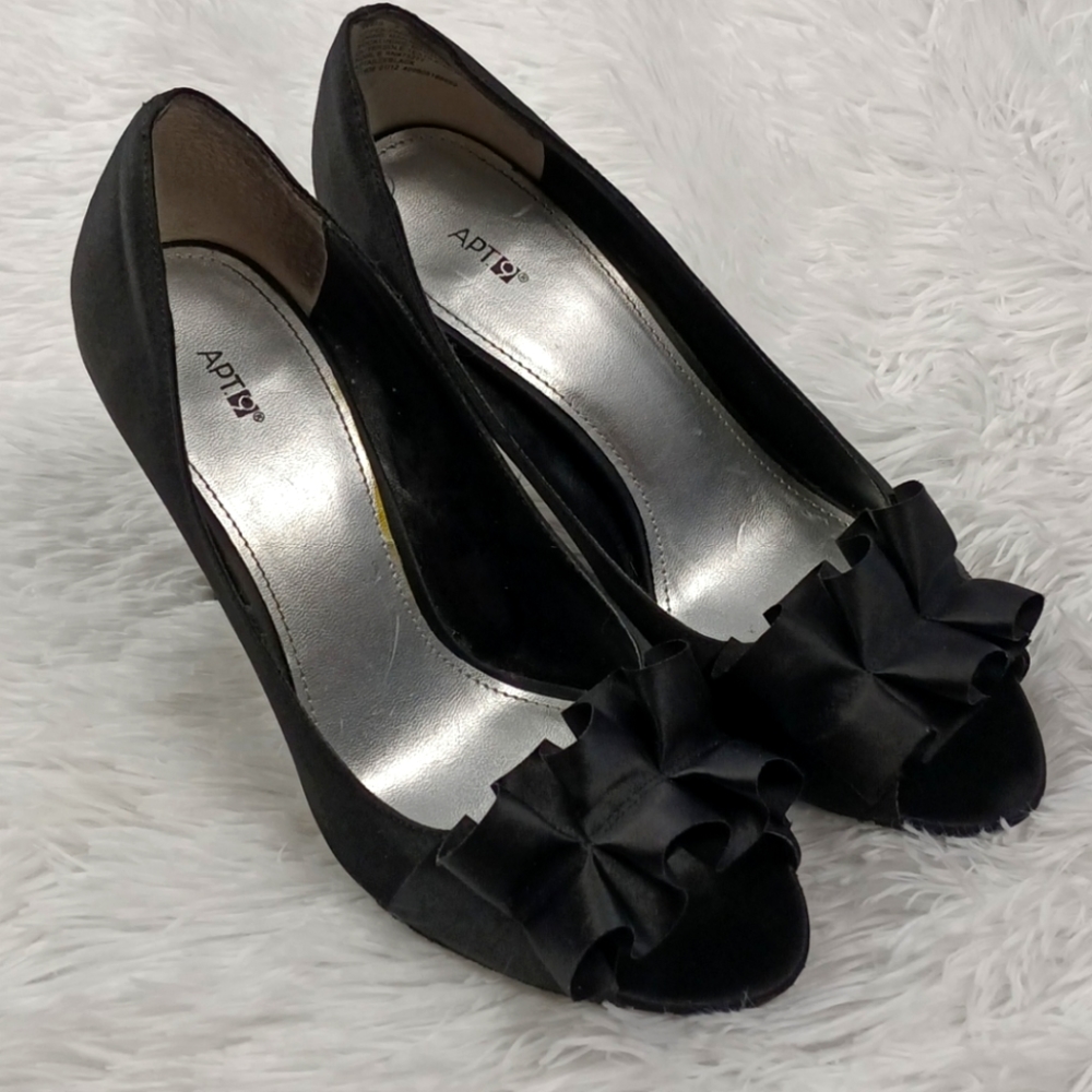 Apt. 9 Ailee Black Heels